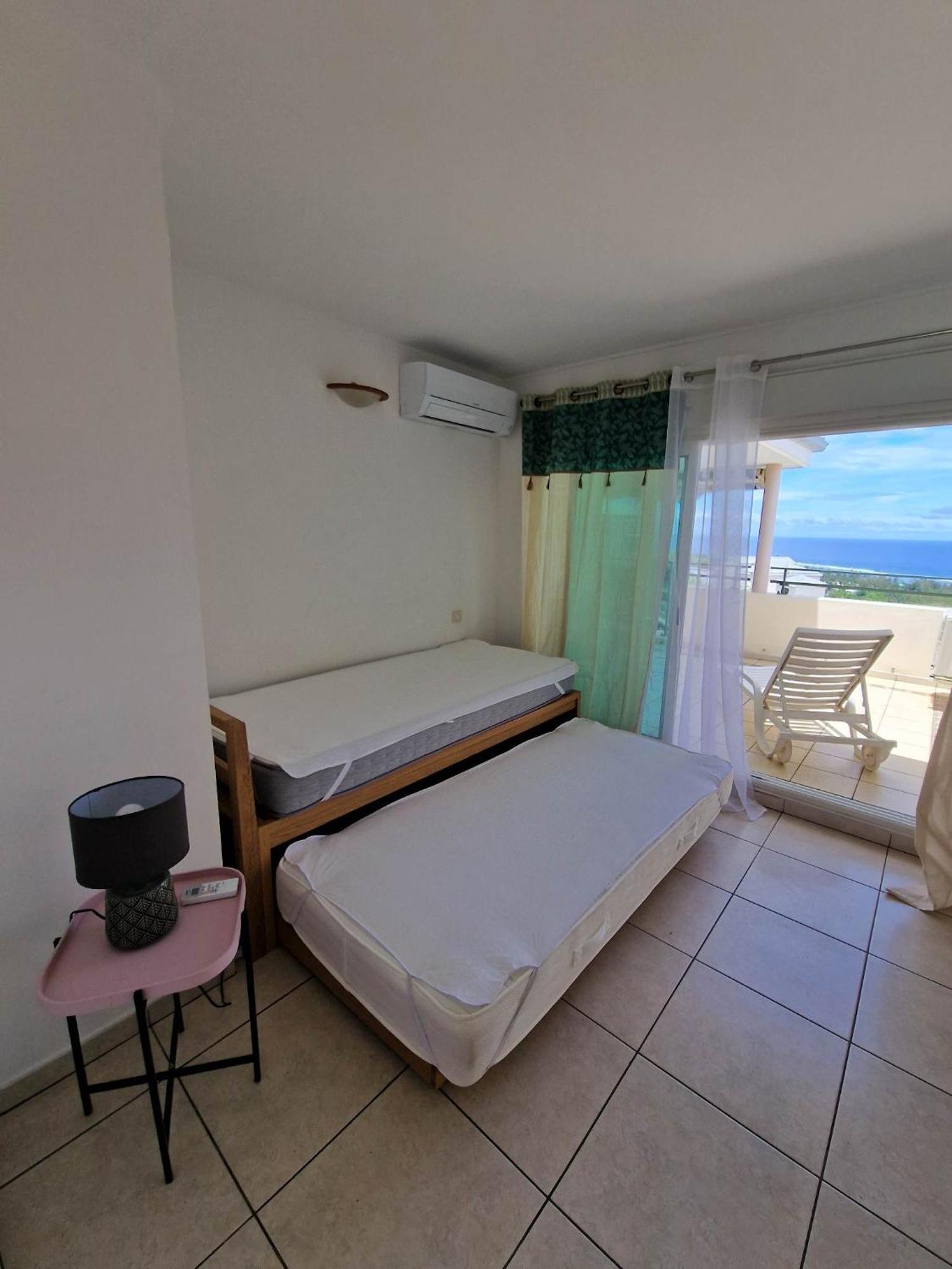 Appartement Villa Sur Le Toit, Vue Mer Saint-Gilles-les Bains Exteriér fotografie
