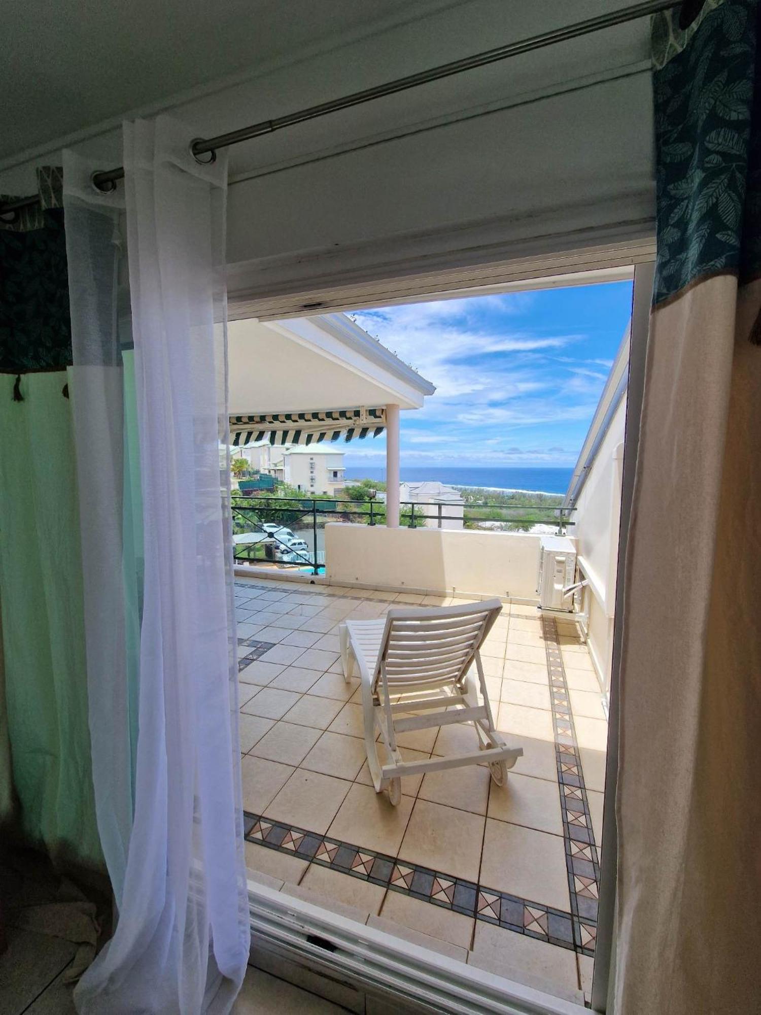 Appartement Villa Sur Le Toit, Vue Mer Saint-Gilles-les Bains Exteriér fotografie
